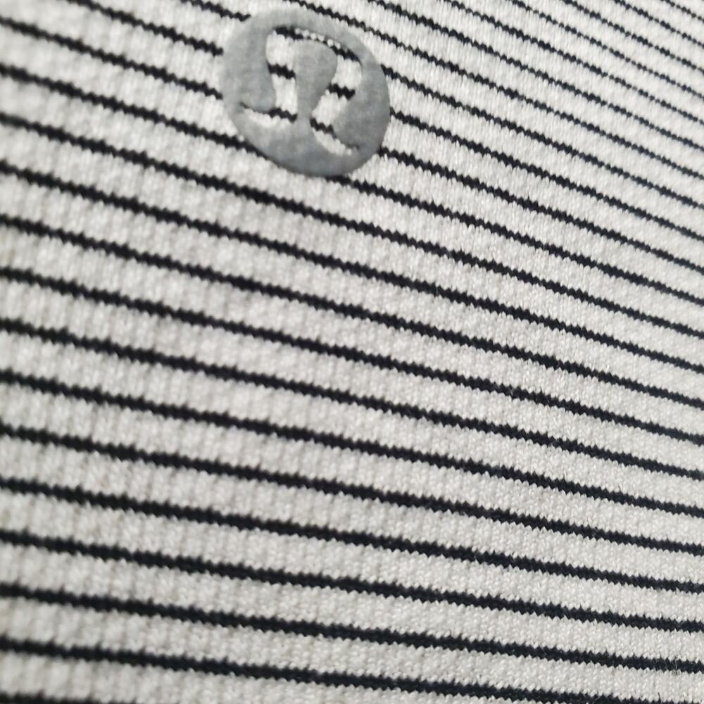 lululemon swiftly top 6 striped - Picture 3 of 4